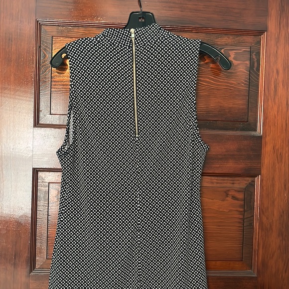 Ann Taylor Top, Size M - Picture 3 of 7